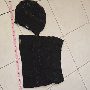 Mukluks Black Sparkling Knit Hat and Scarf Set